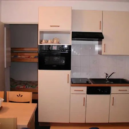 Appartement Le - Piscine 6 - Pour 4 Personnes Mae-8754